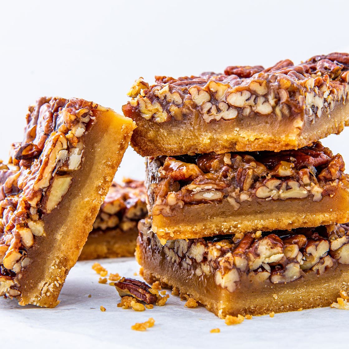 No-Bake Banana Caramel Pecan Pie