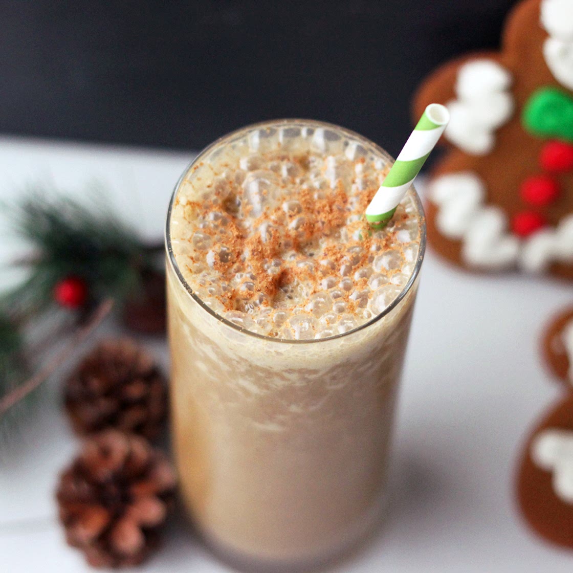 Gingerbread Smoothie - Gluten-free + Vegan