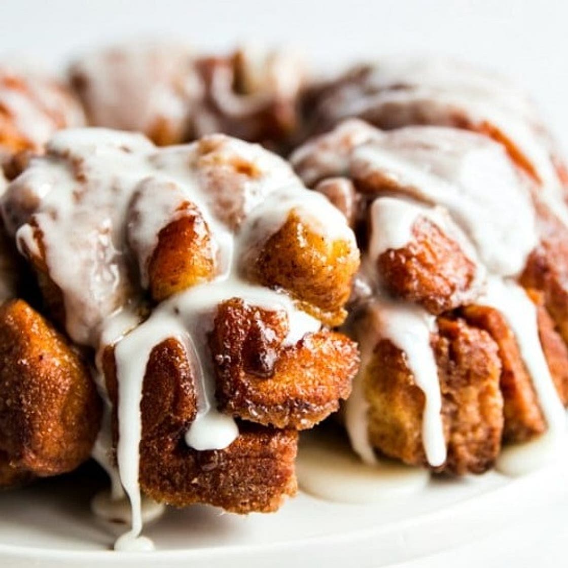 Cinnamon Roll Monkey Bread