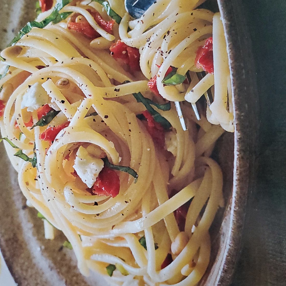 Linguine with Sun-Dried Tomatoes