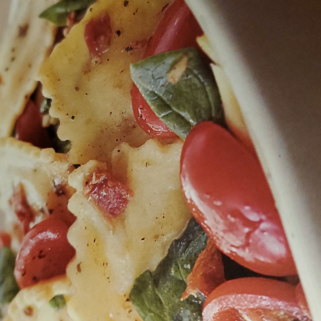 Bacon-Tomato-Spinach Ravioli Toss