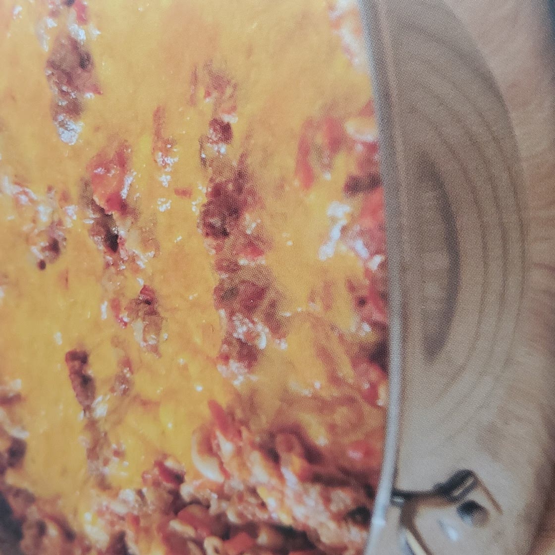 One-Skillet Cheesy Beef, Veggies, and Macaroni