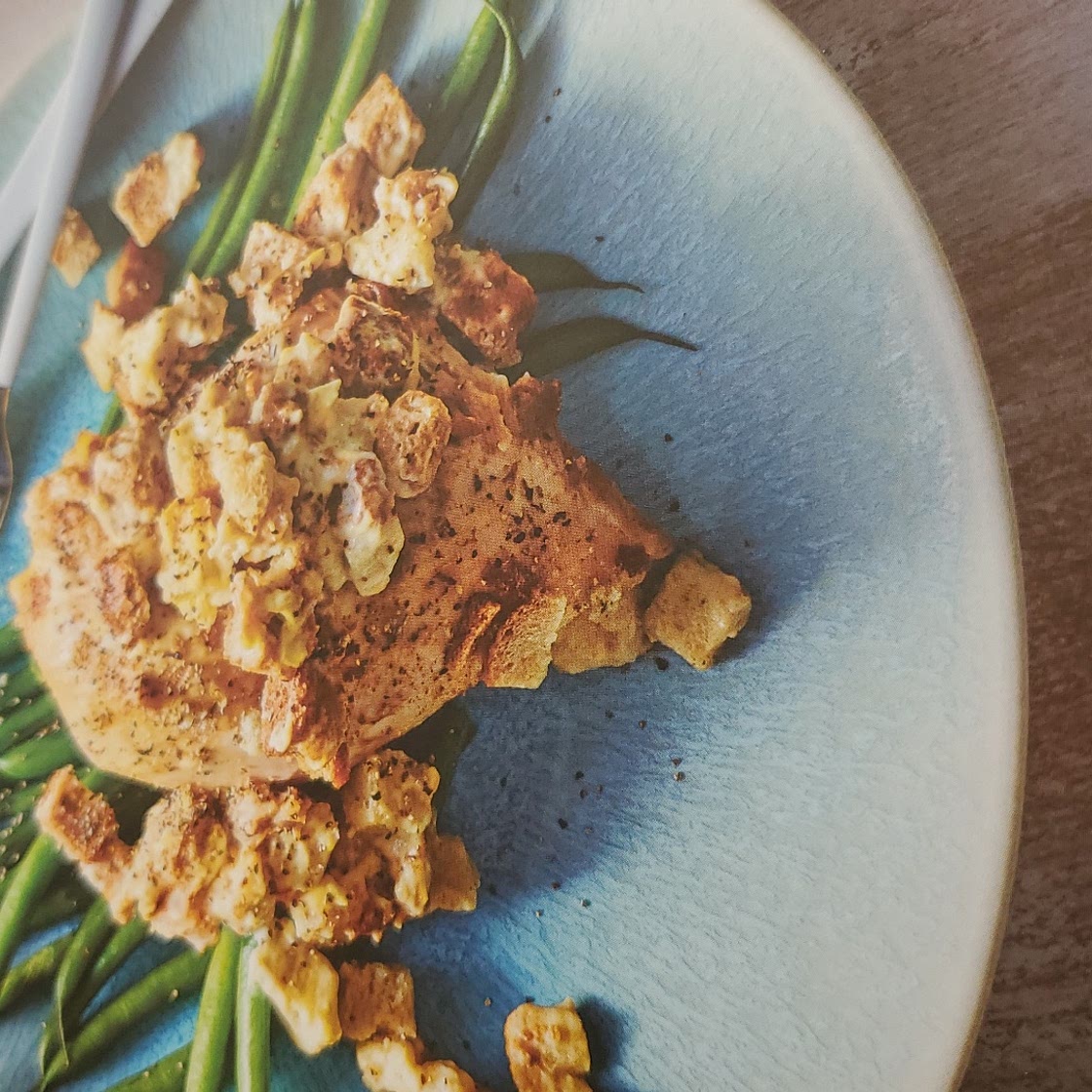 CREAMY CHICKEN, STUFFING, AND GREEN BEANS