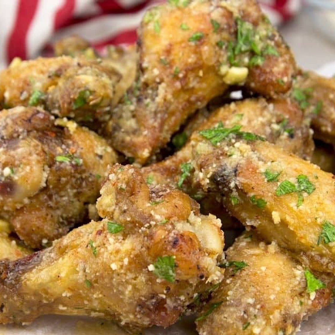 Air Fryer Garlic Parmesan Chicken Wings