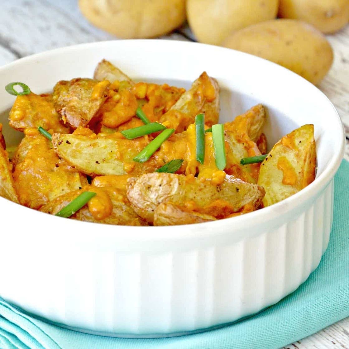 Air Fryer Potato Wedges with Cheesy Sauce