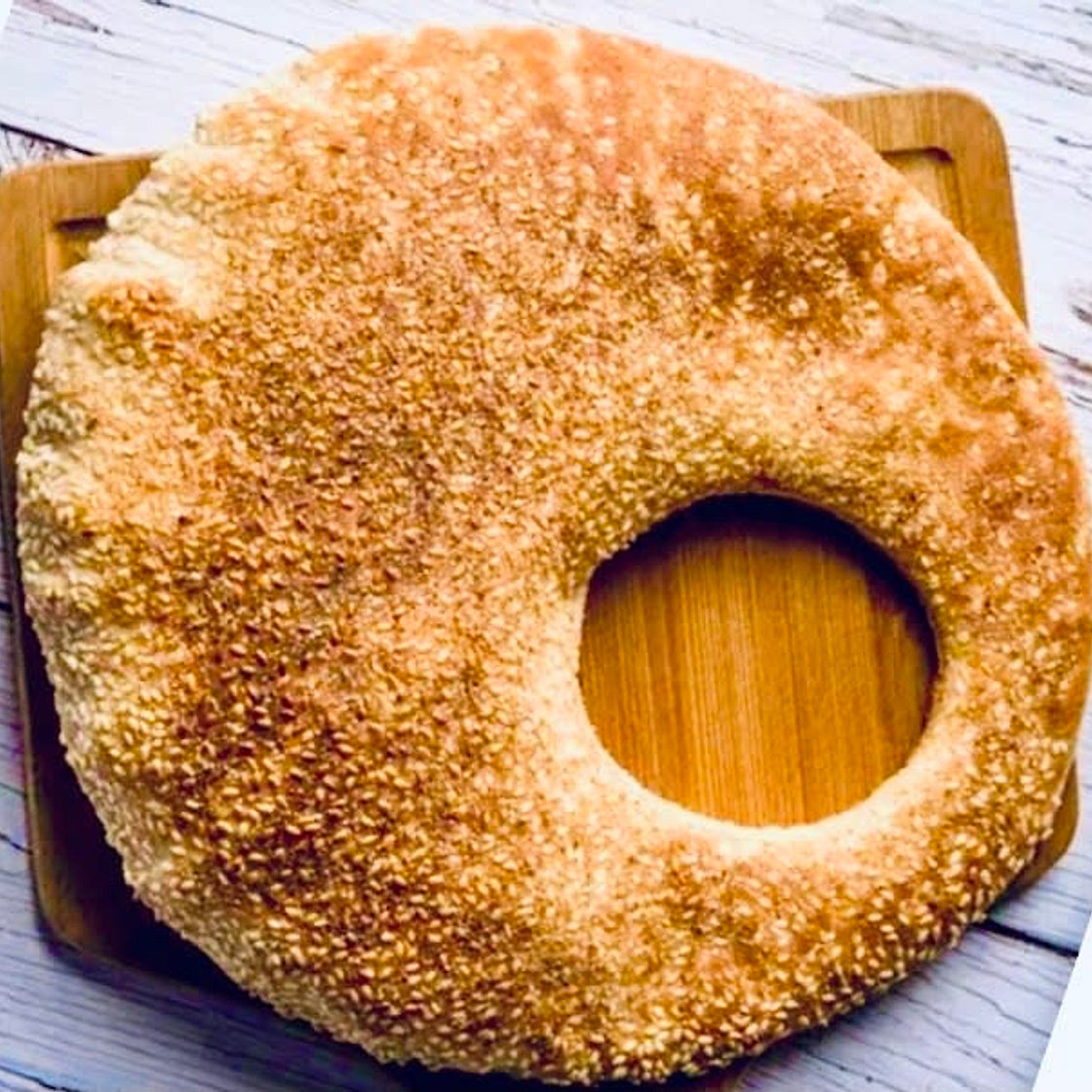 Kaak (Beirut Street Bread) كعك بسِمسُم