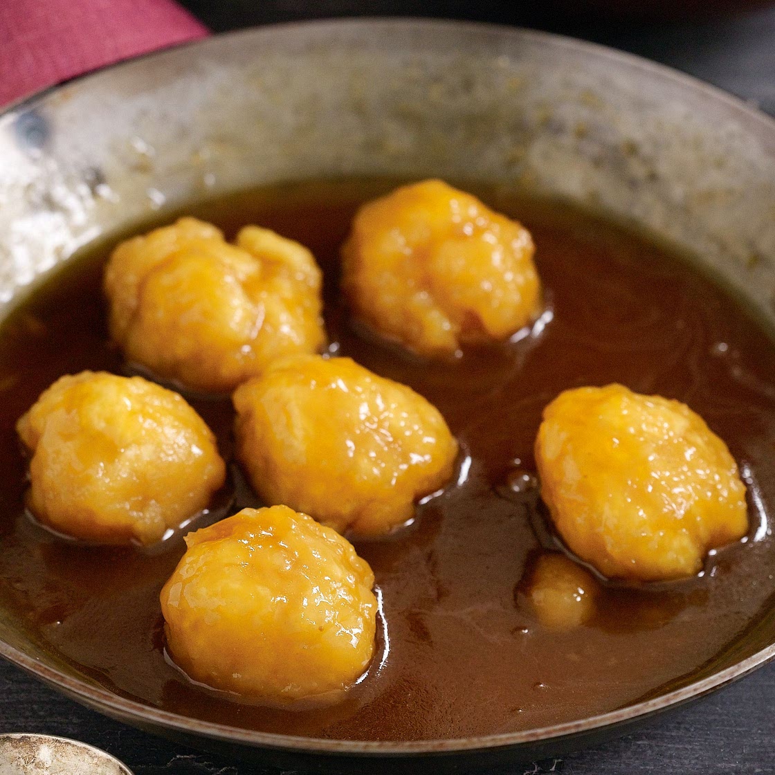 Golden syrup dumplings