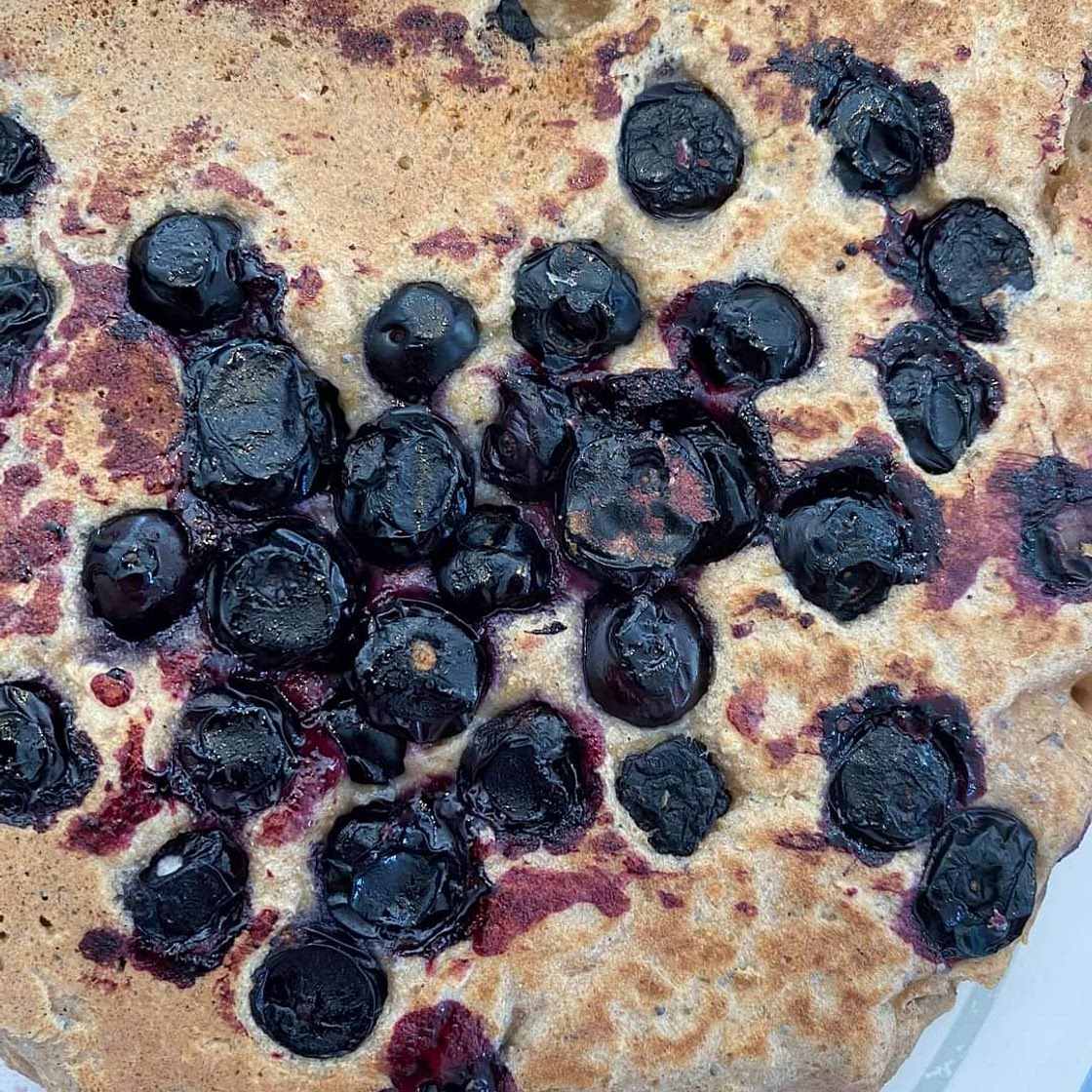 Vegan Blueberry-Poppyseed Pancakes Oil-Free