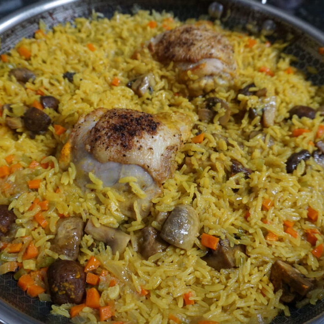 One Pan Turmeric Chicken and Rice
