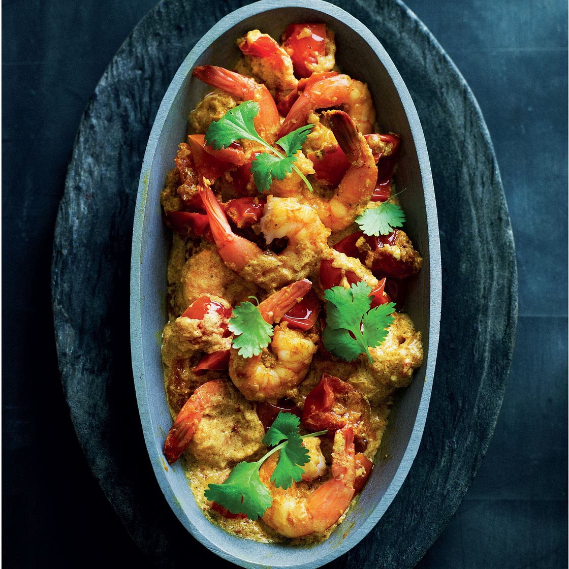Dale Pinnock's Immune-Boosting King Prawn Curry - The Wordrobe