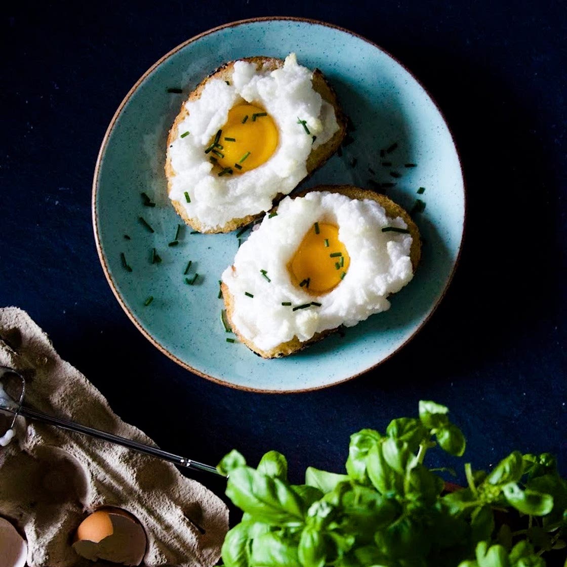 Cloud eggs