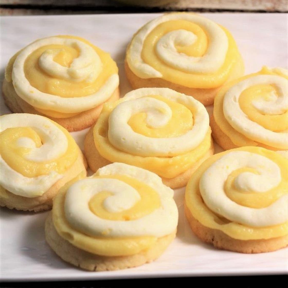 Crumbl 🙀 Lemon Cookies