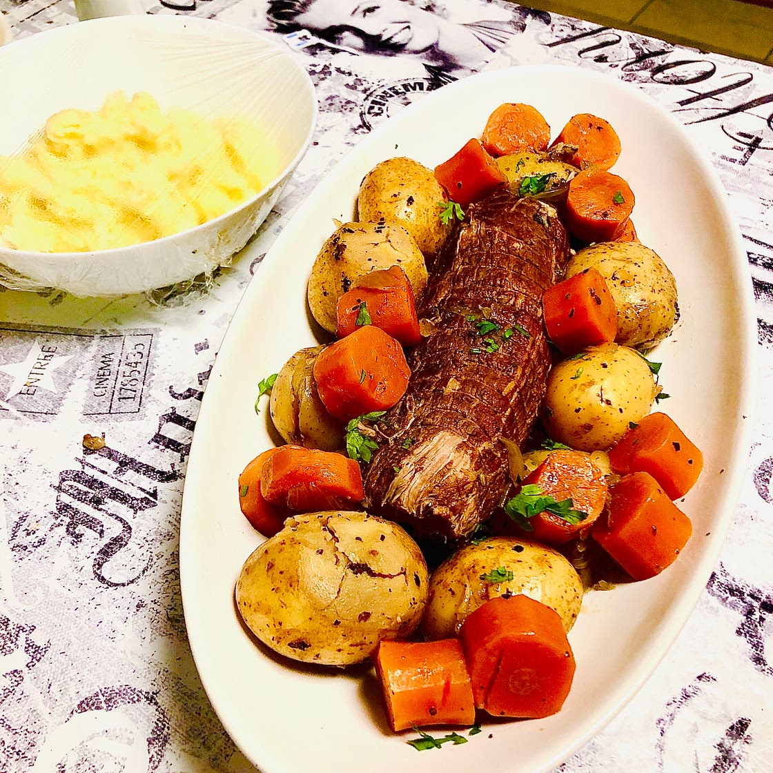 Instant Pot Roast Beef with Vegetables (روستو)