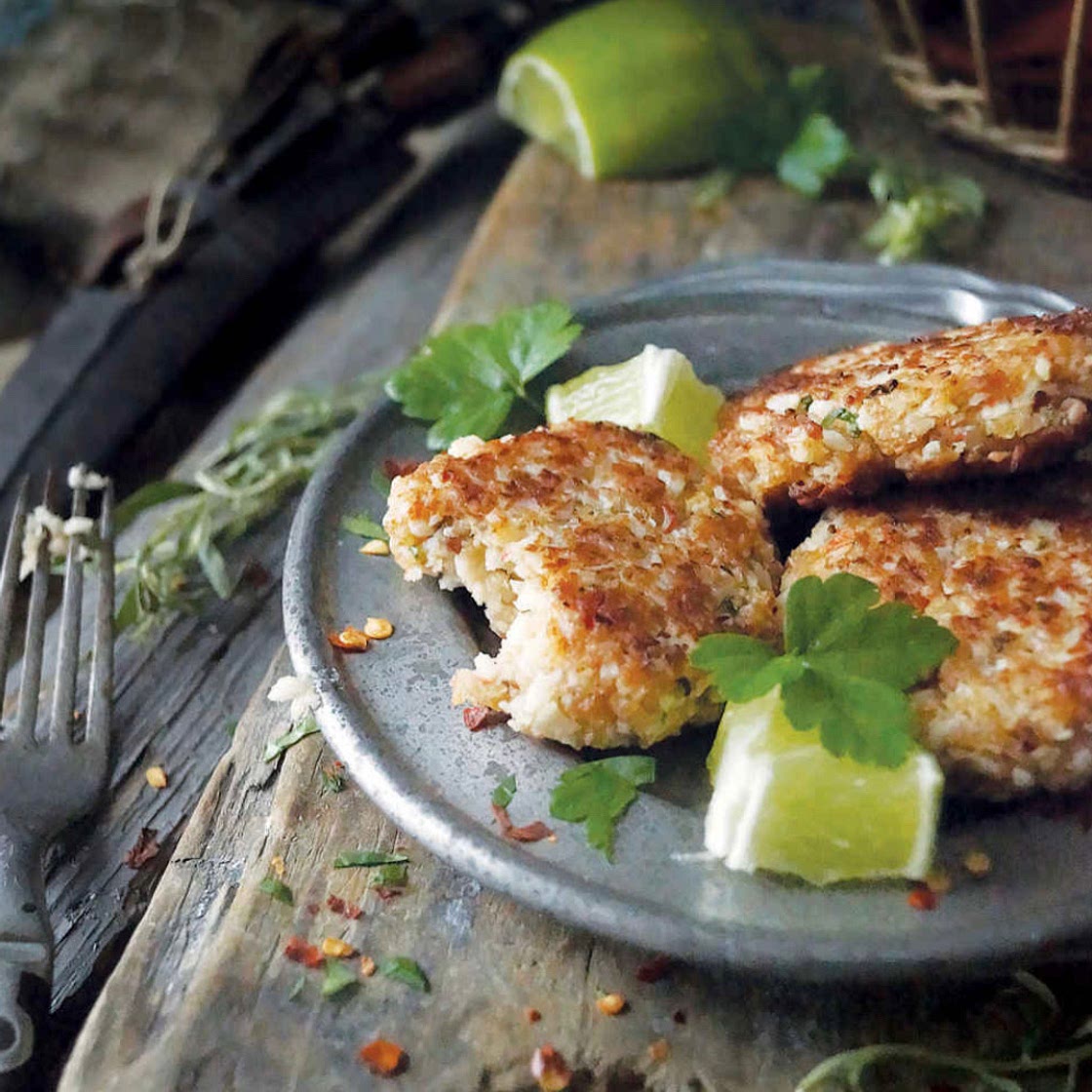 CRAB CAKES