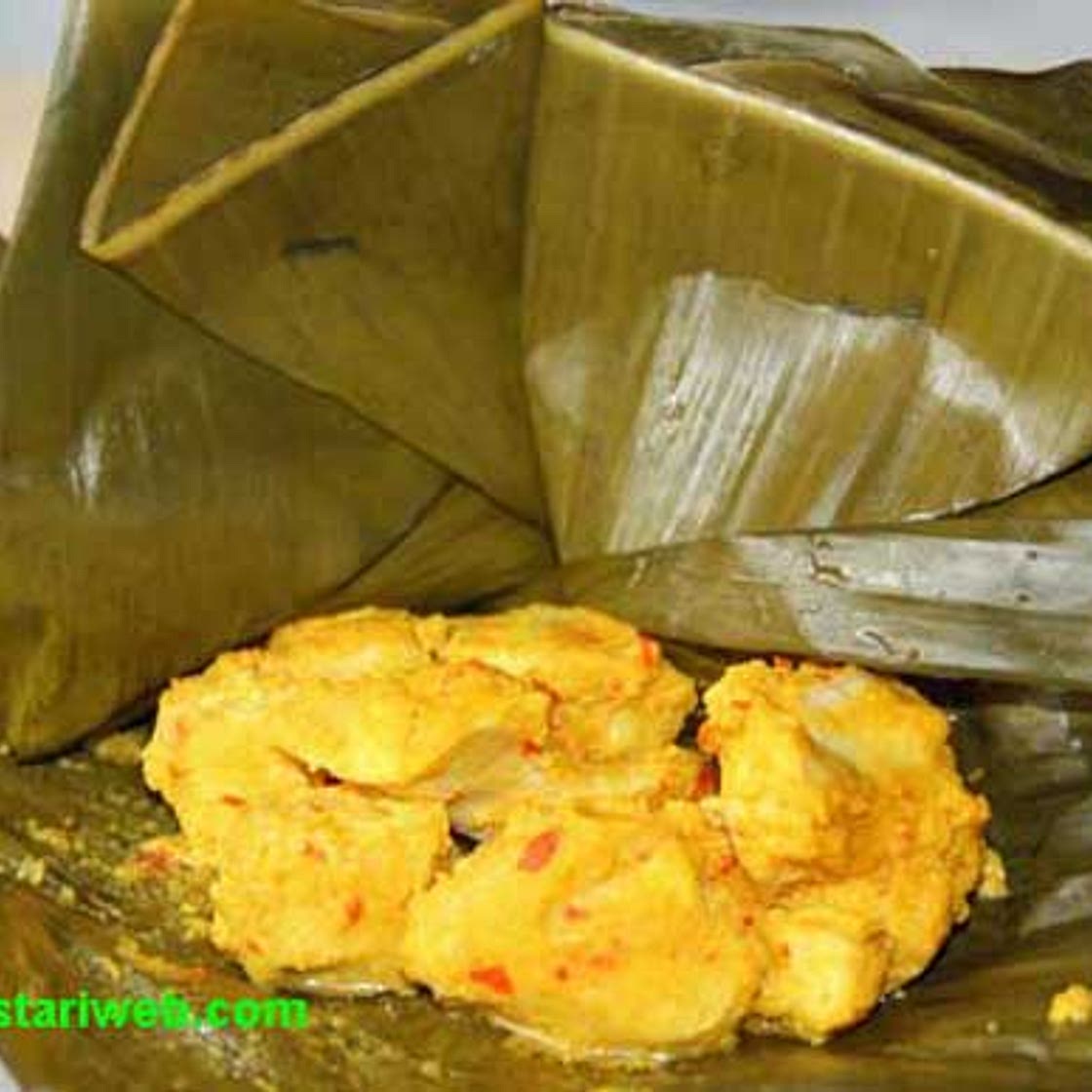 Chicken Fillet in Banana Leaf