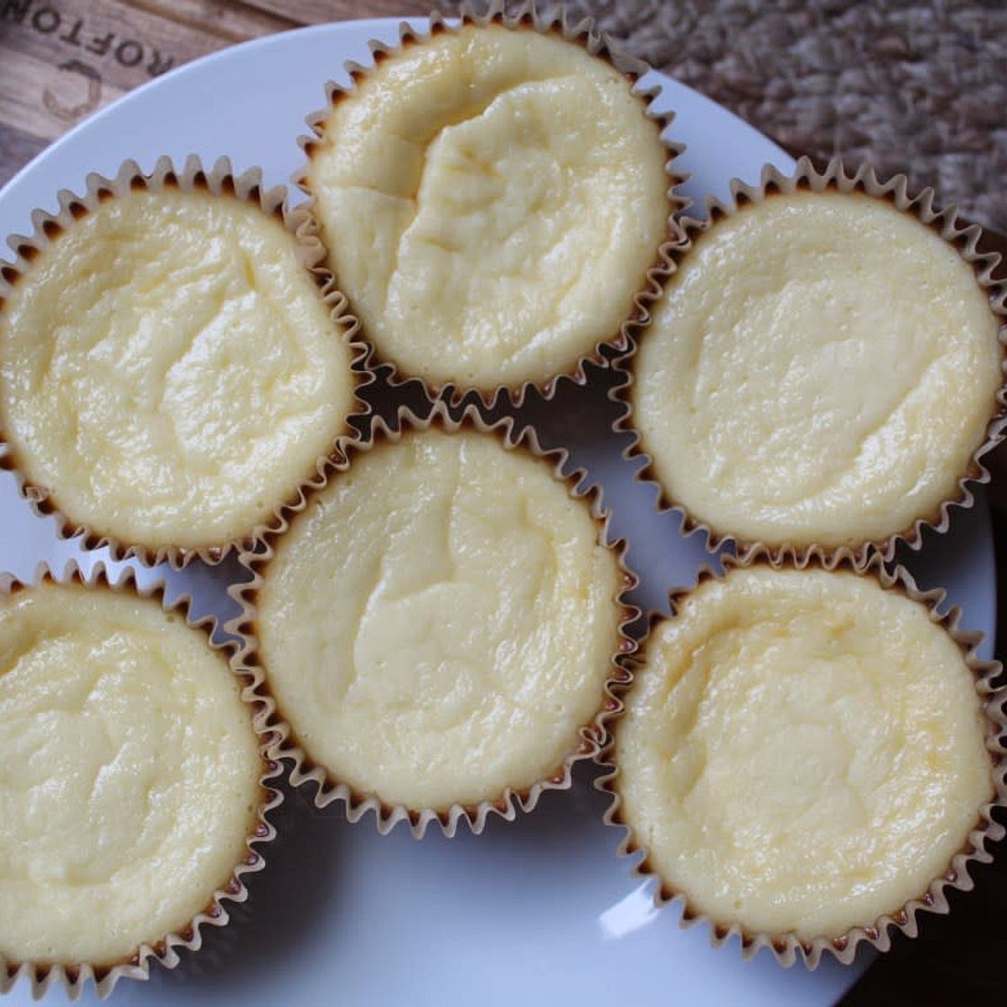 Keto Mini Cheesecakes