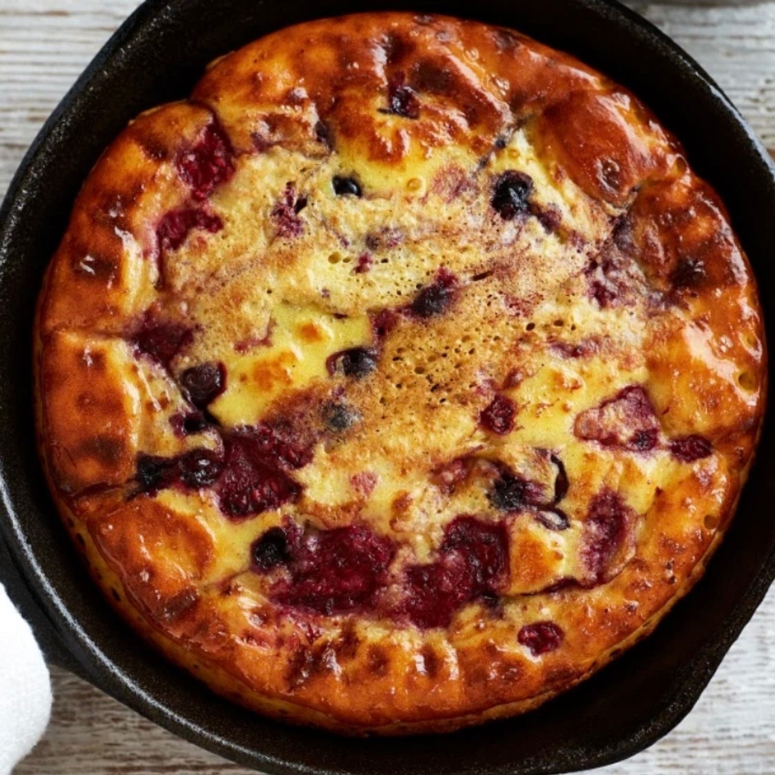 Giant Berry Pancake