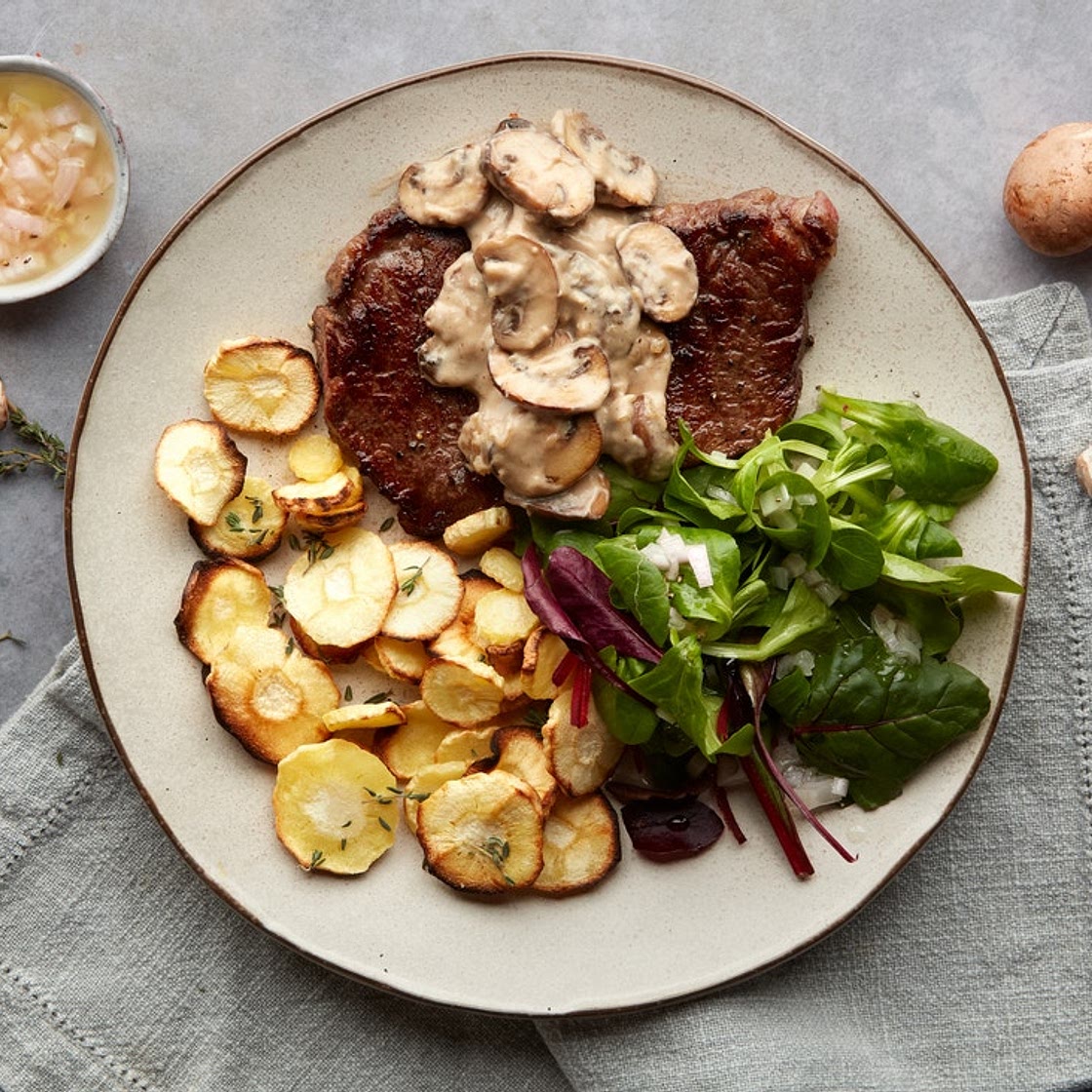 MC - Pink peppercorn steak with parsnip chips