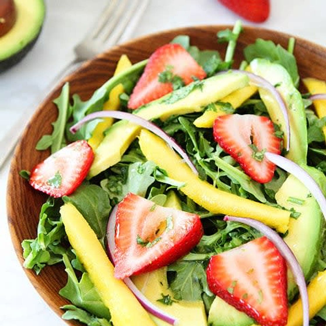D'licious Strawberry Mango Avocado Salad
