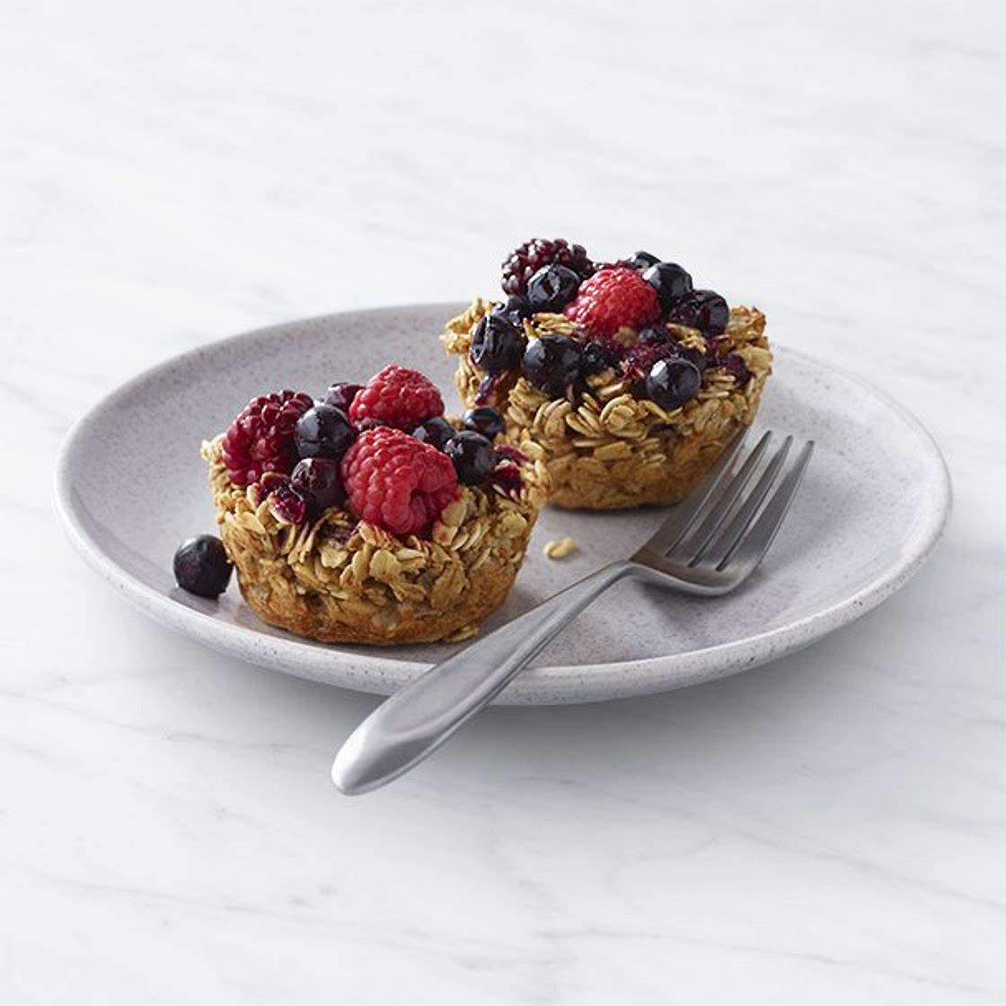 Fruity Oatmeal Breakfast Bake Recipe | Quaker Oats