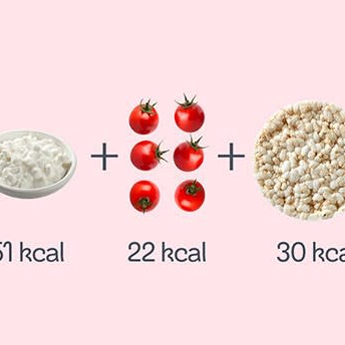 Cottage cheese and tomatoes on a rice cake