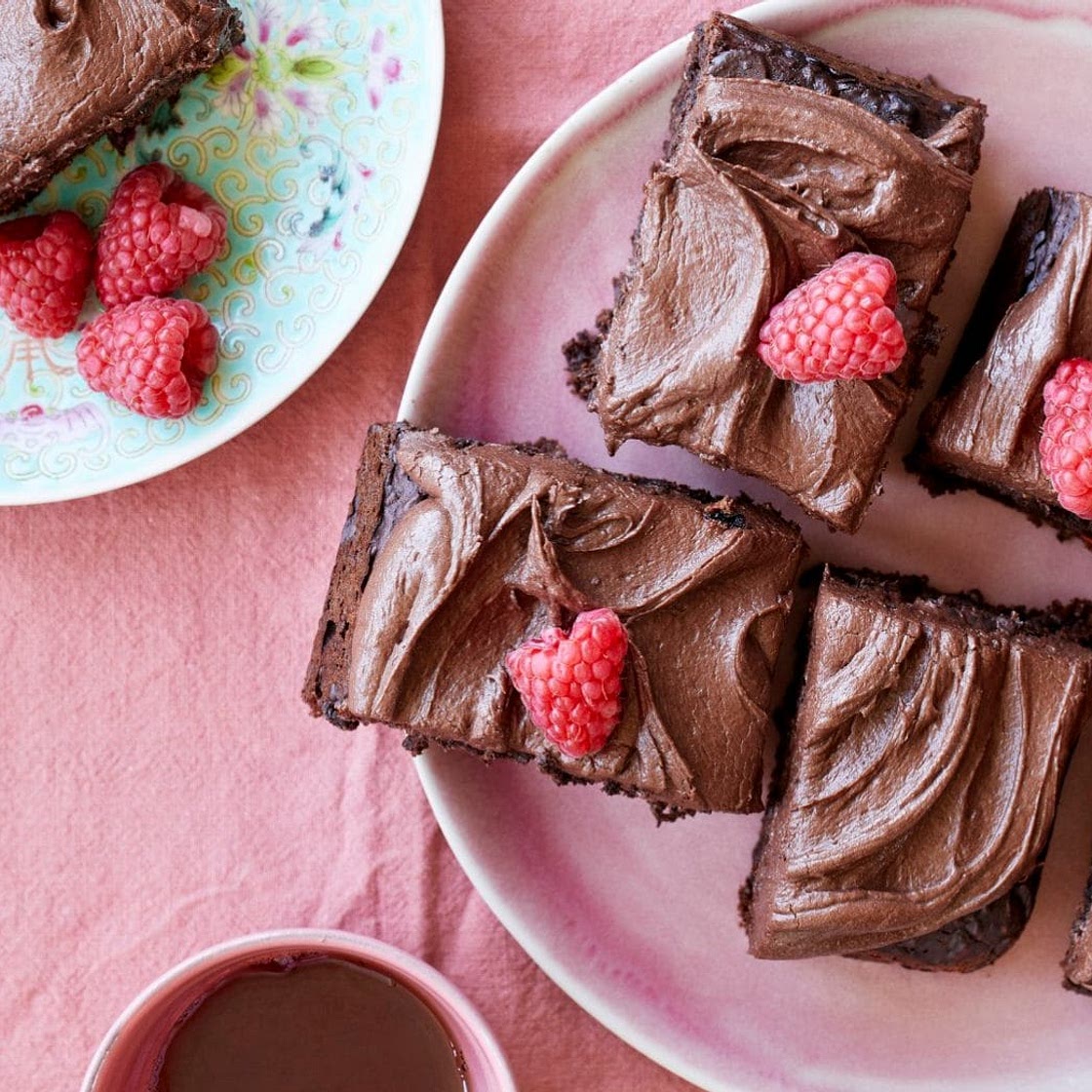 Chocolate, orange and goji berry brownies recipe