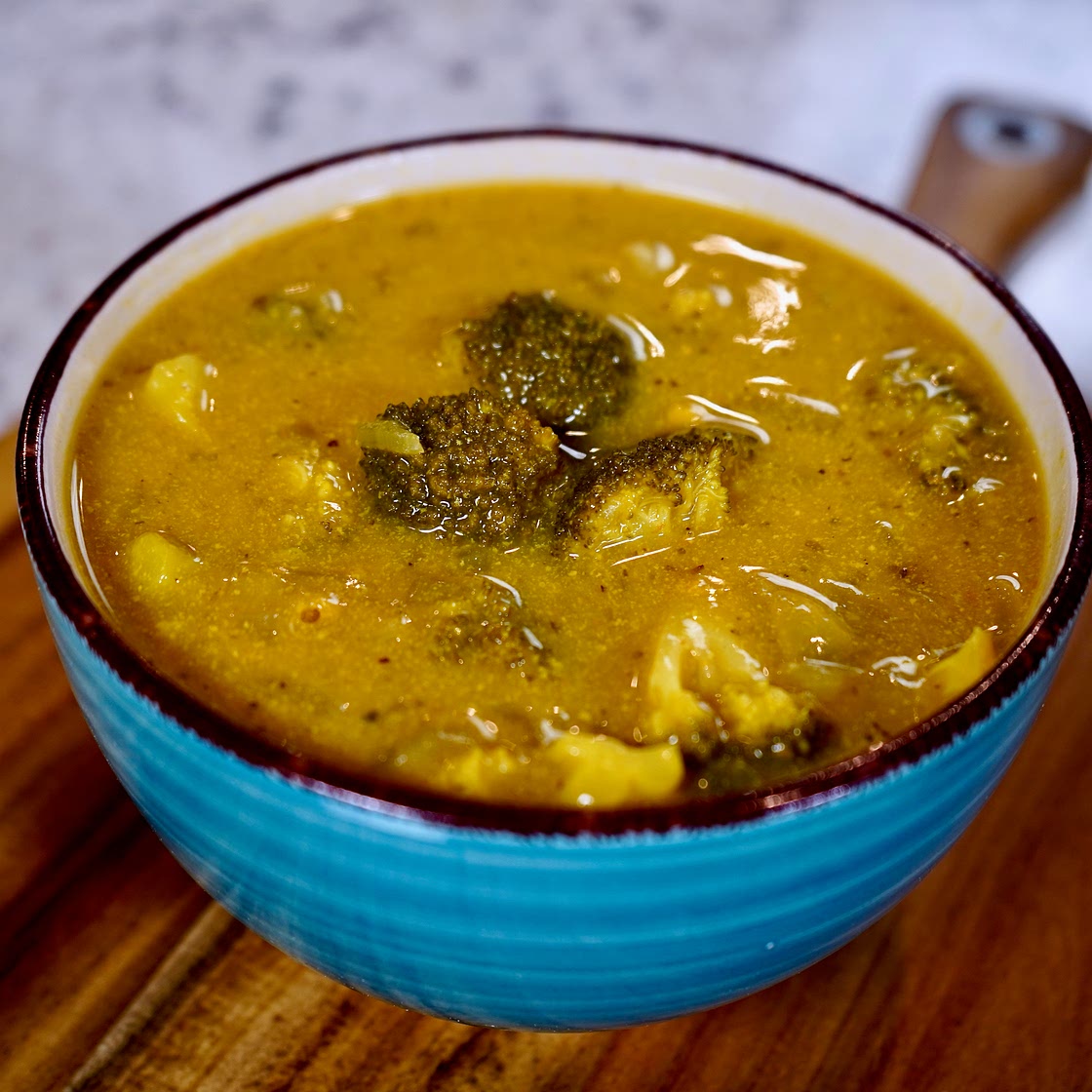 Vegan Broccoli Cheese Soup