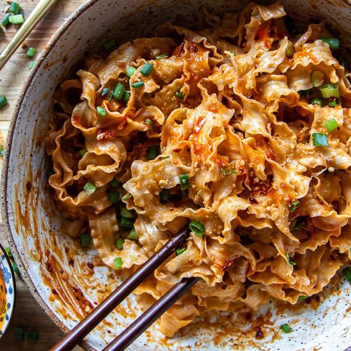 5 Minute Spicy Sichuan Peanut Noodles