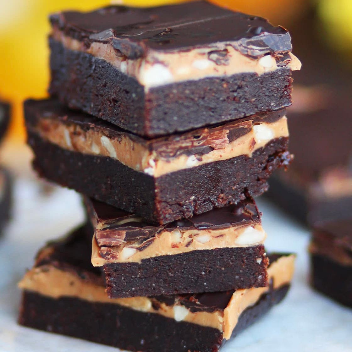 Vegan Bars with peanut butter and date palm