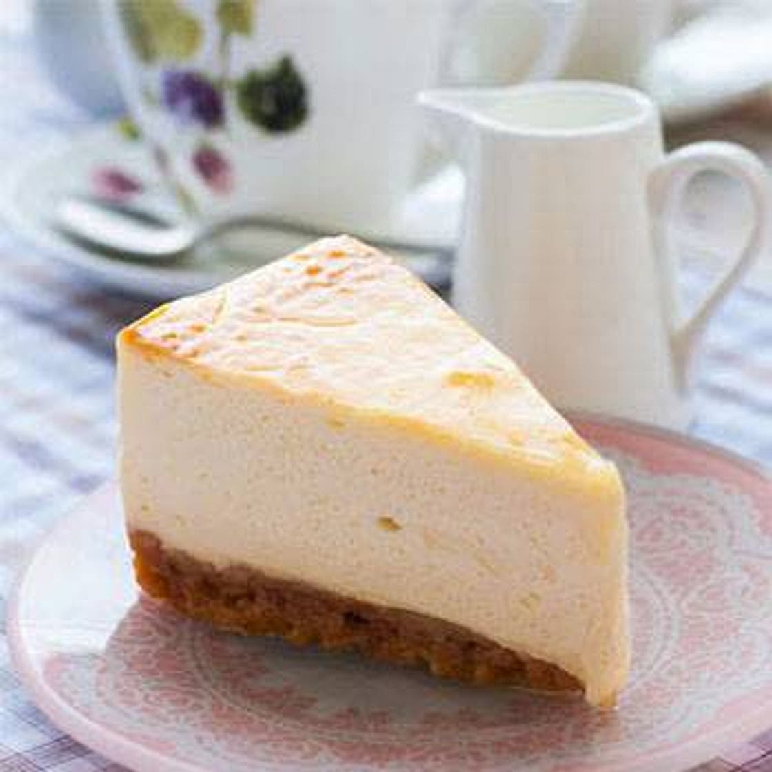 WHITE CHOCOLATE CHEESECAKE