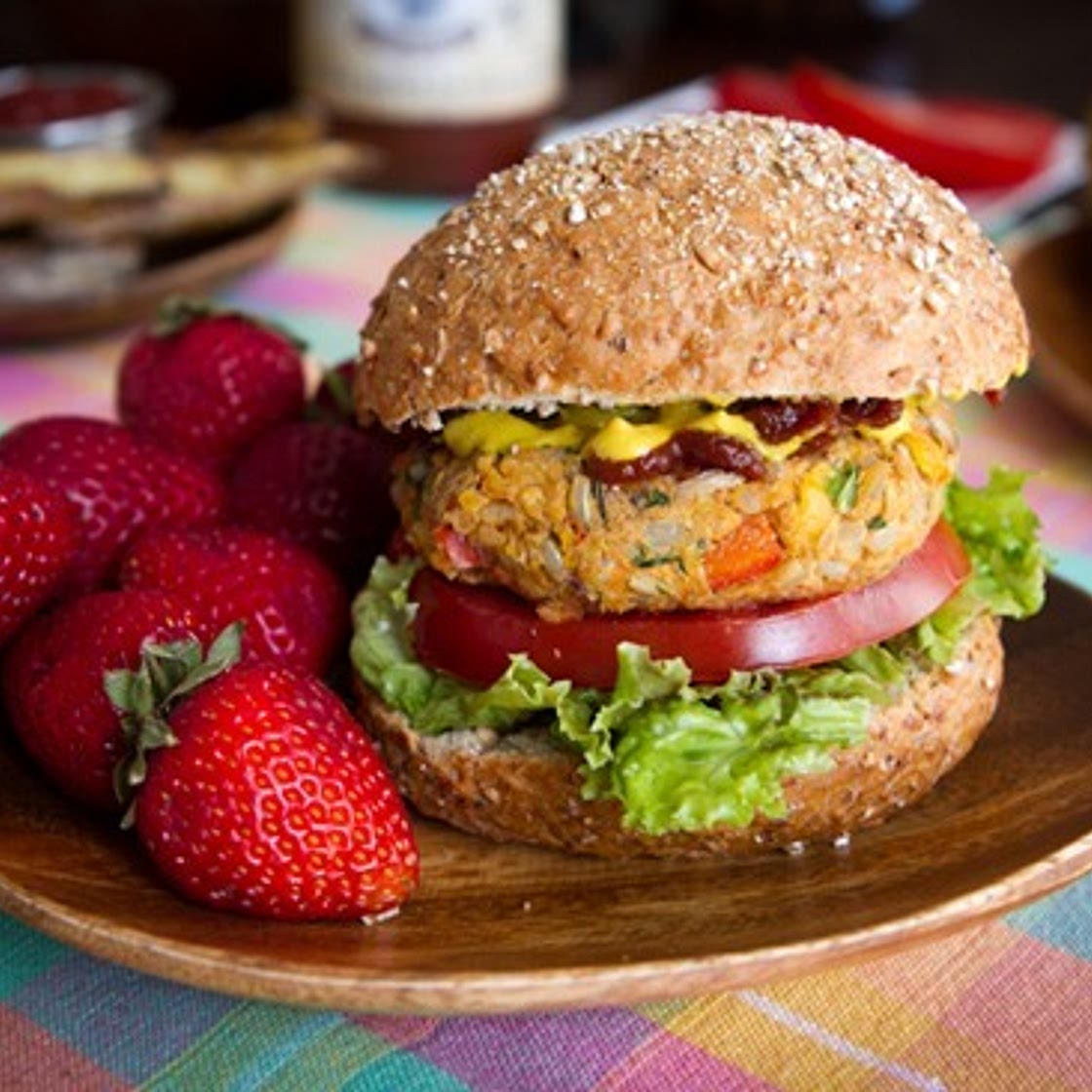Spicy BBQ Chickpea Burgers & Lightened-Up Crispy Baked Fries – Oh She Glows