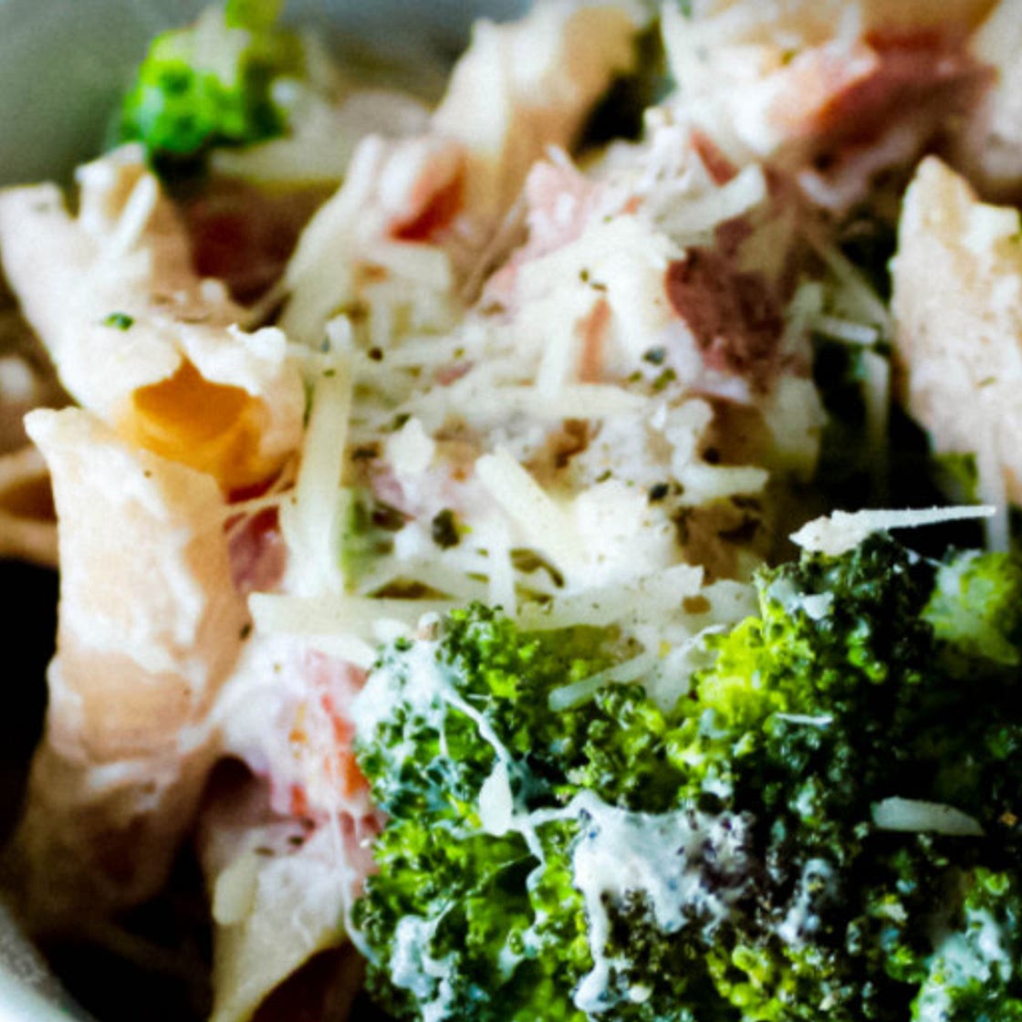 Cheesy Broccoli & Bacon Penne