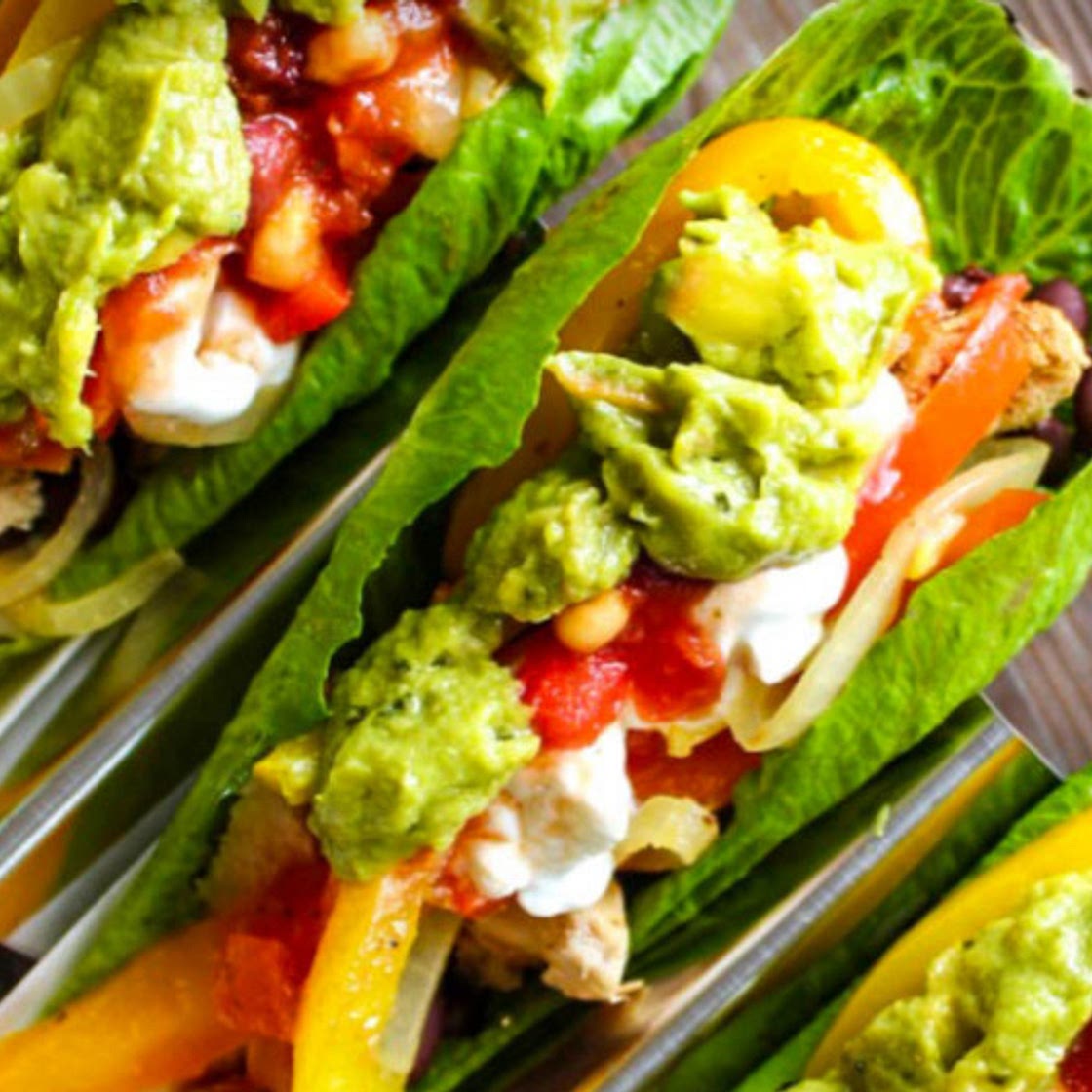 CHICKEN FAJITA LETTUCE WRAPS