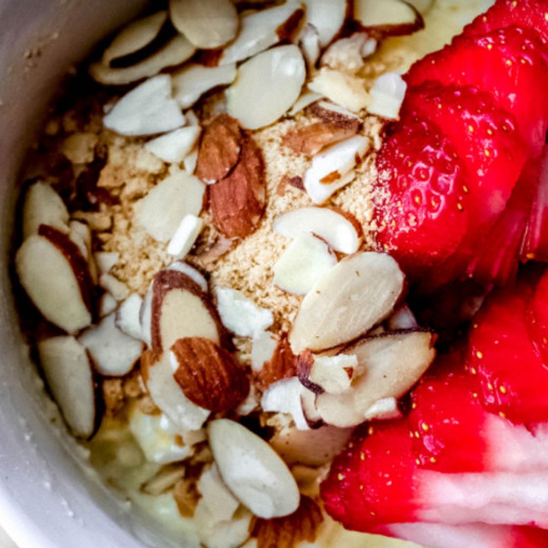 STRAWBERRY CHEESECAKE BOWL