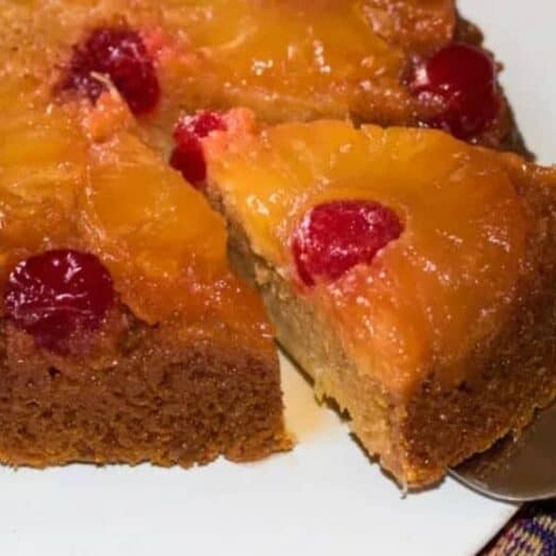 5 Ingredient Crockpot Pineapple Upside Down Cake