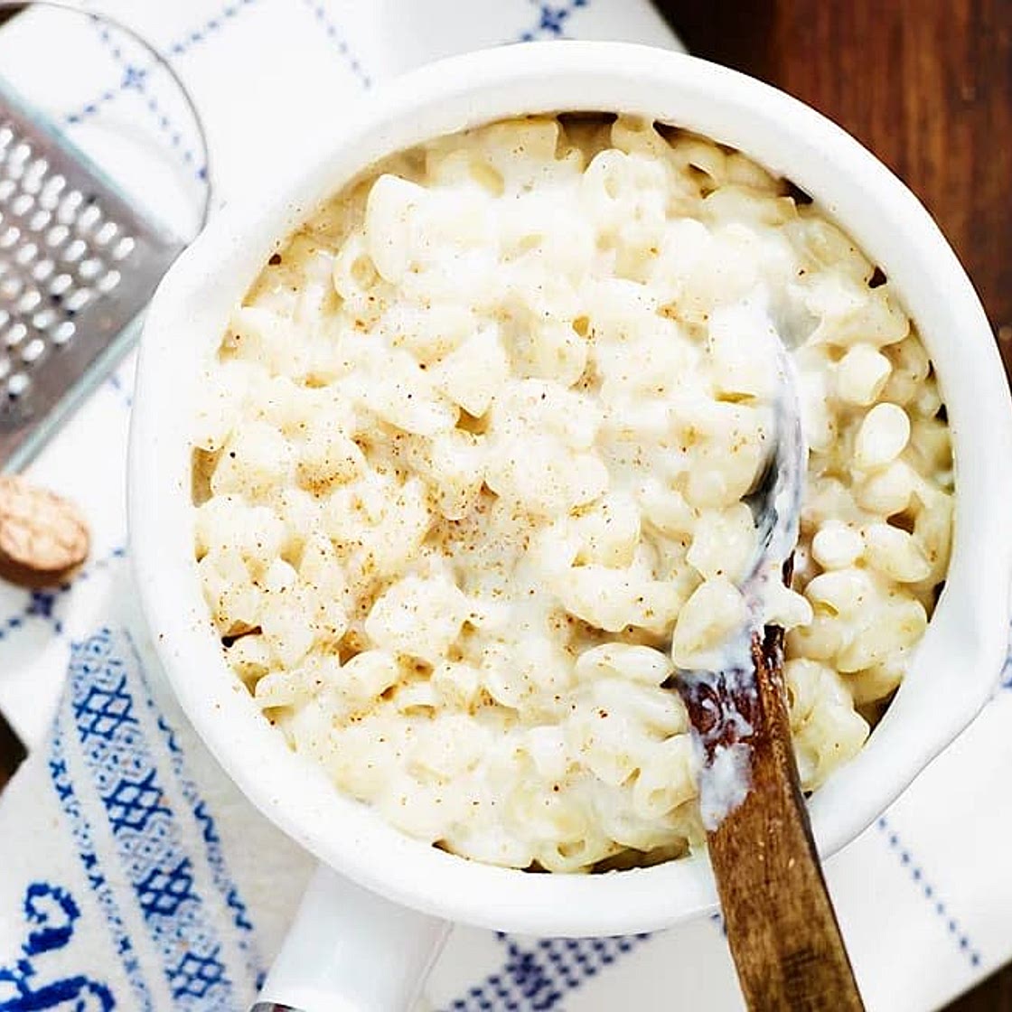 Stuvade makaroner med köttbullar