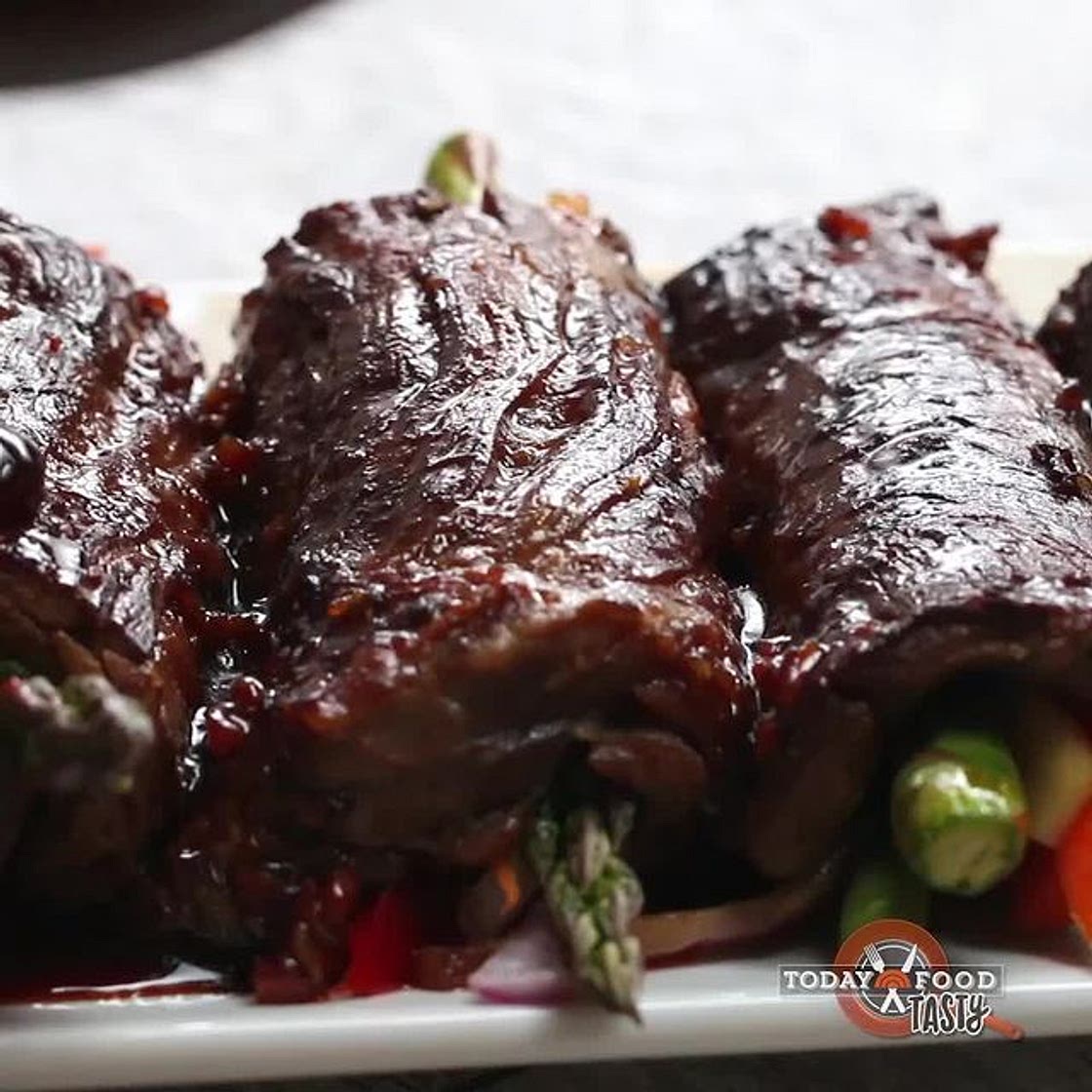 Teriyaki Steak Roll-Ups 🥩