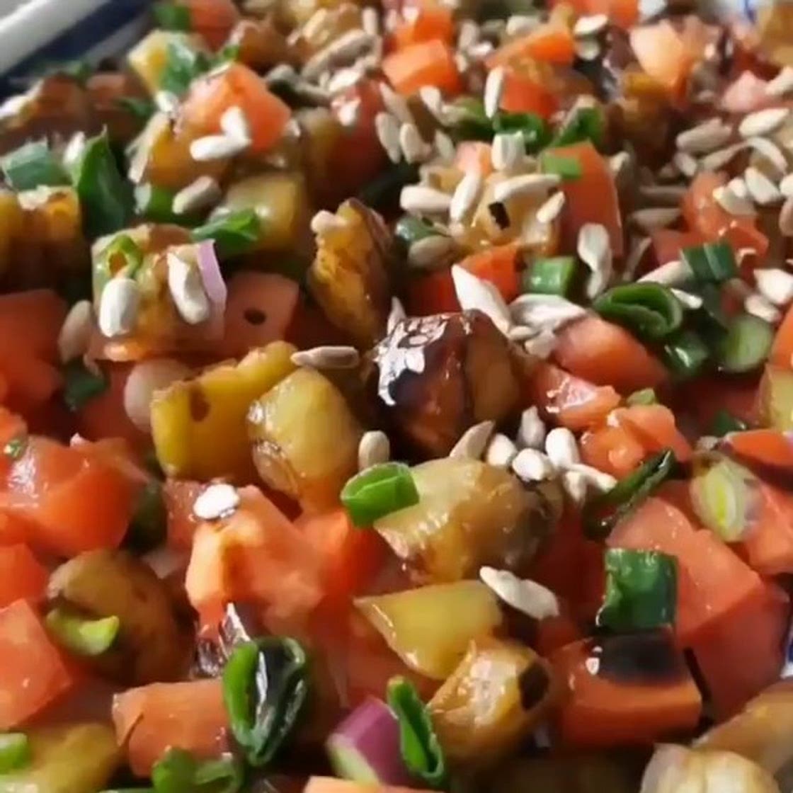 Ensalada de berenjena y tomate