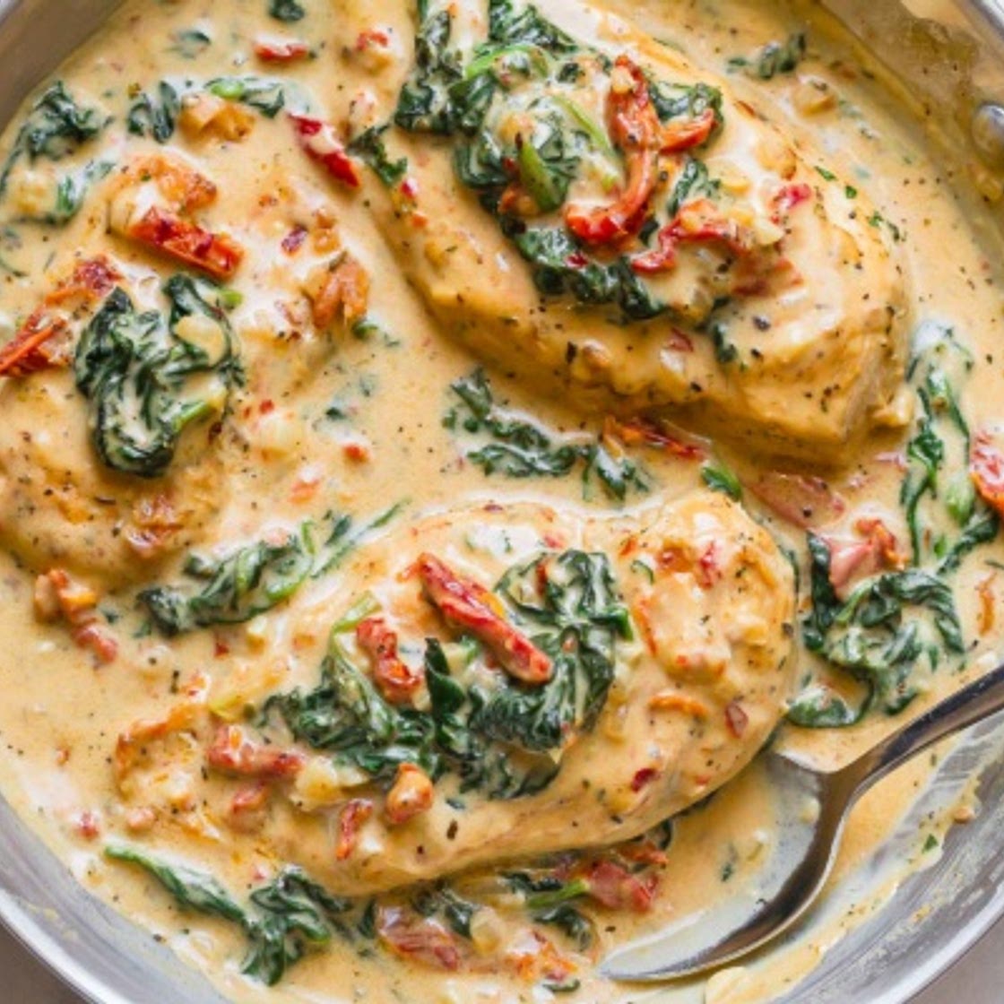 Creamy Chicken Breast in Spinach Parmesan Sauce