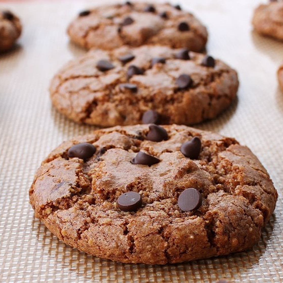 Vegan Hazelnut Chocolate Chip Cookies