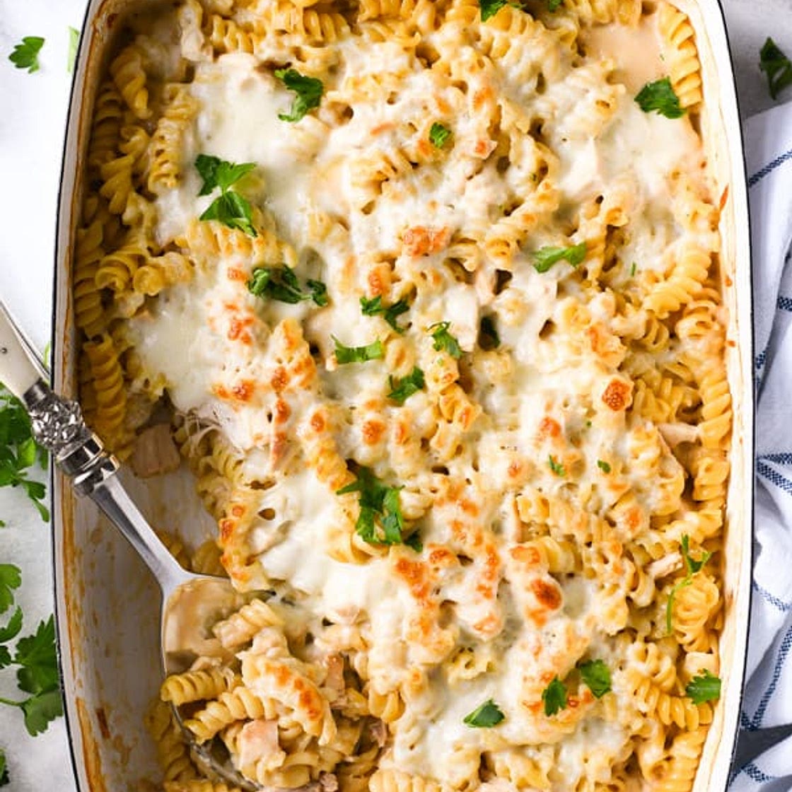 Dump and Bake Chicken Alfredo Casserole