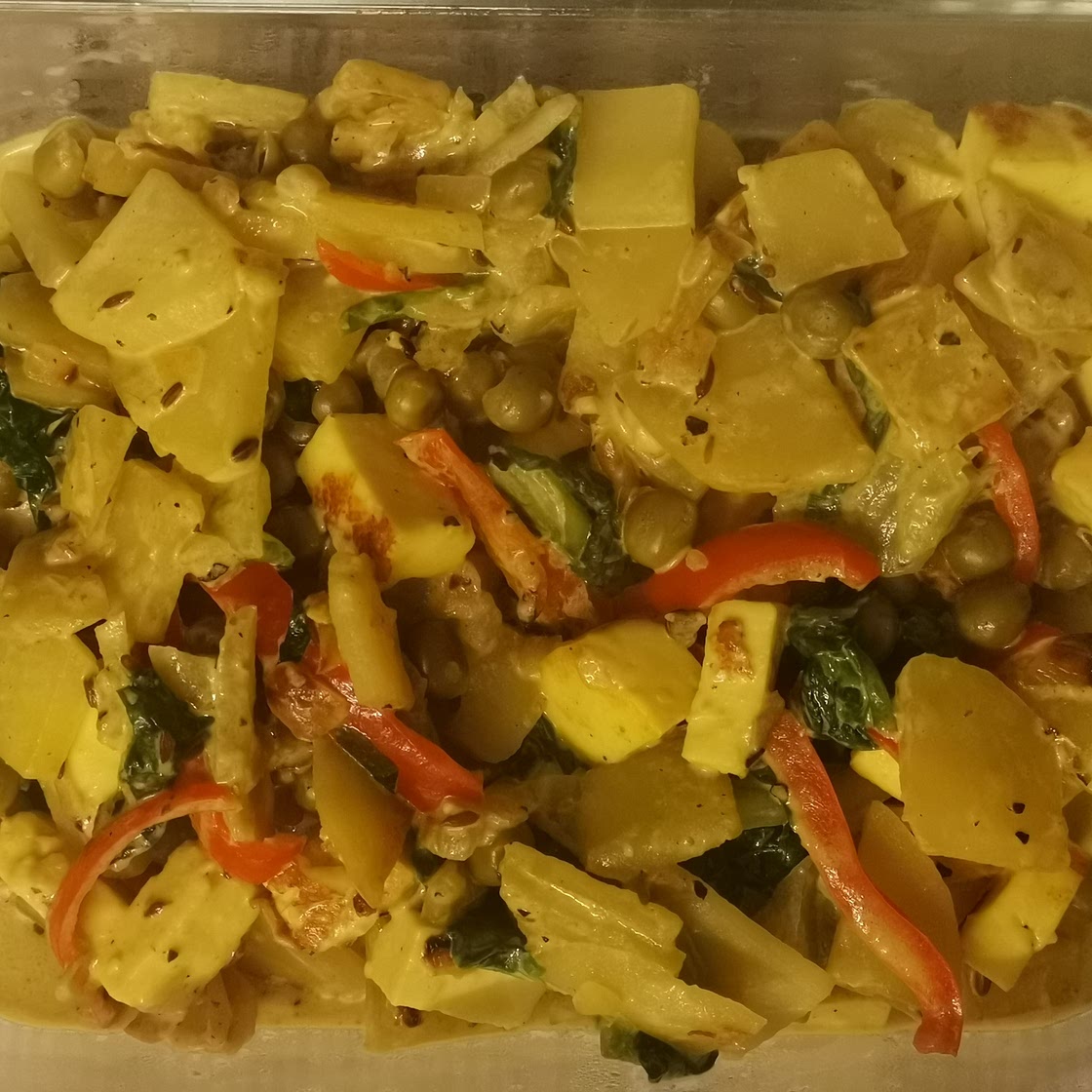 Lettuce+Potato+Onions+Paneer+Peas+BabyRedPepper in Cream