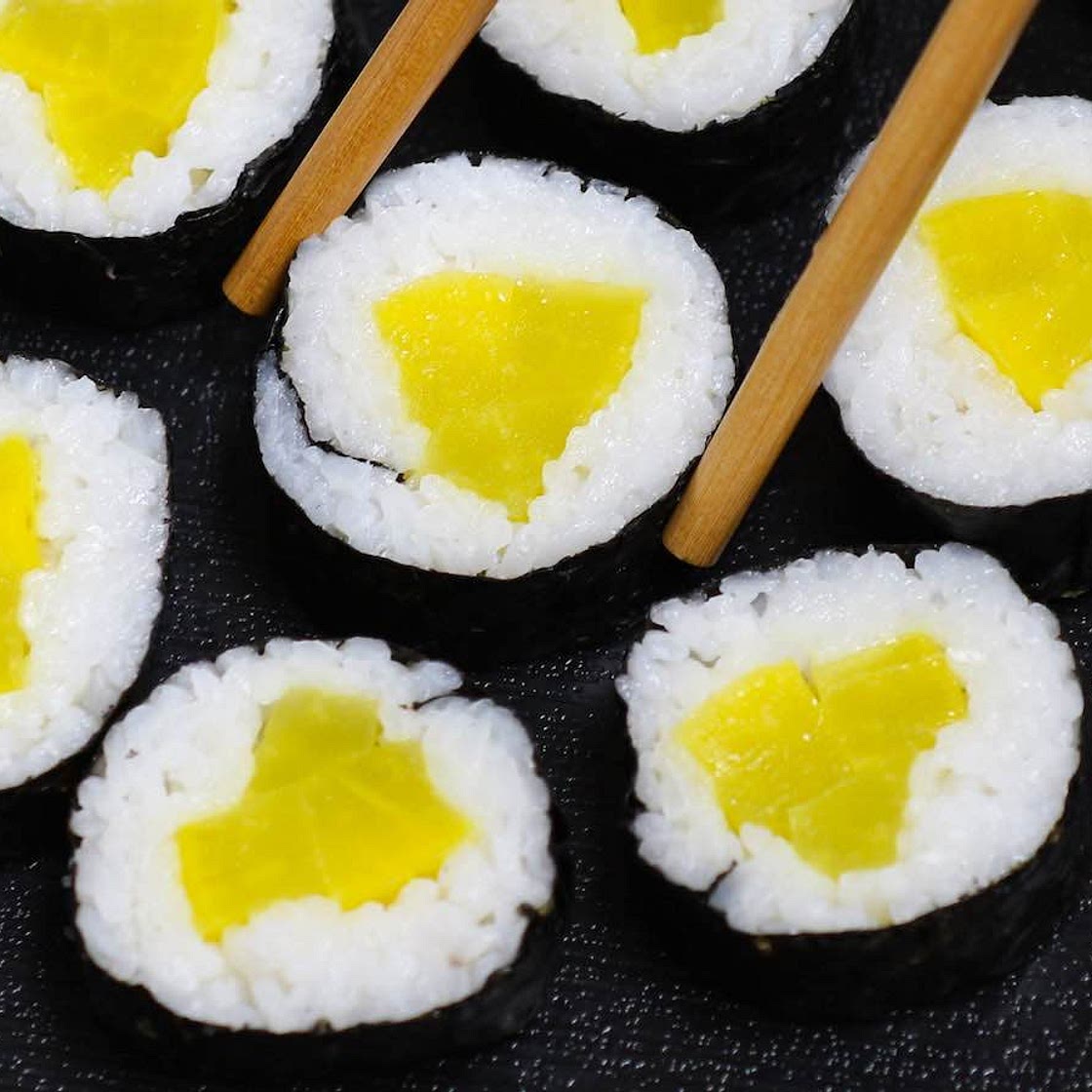 How to Make Oshinko Roll
