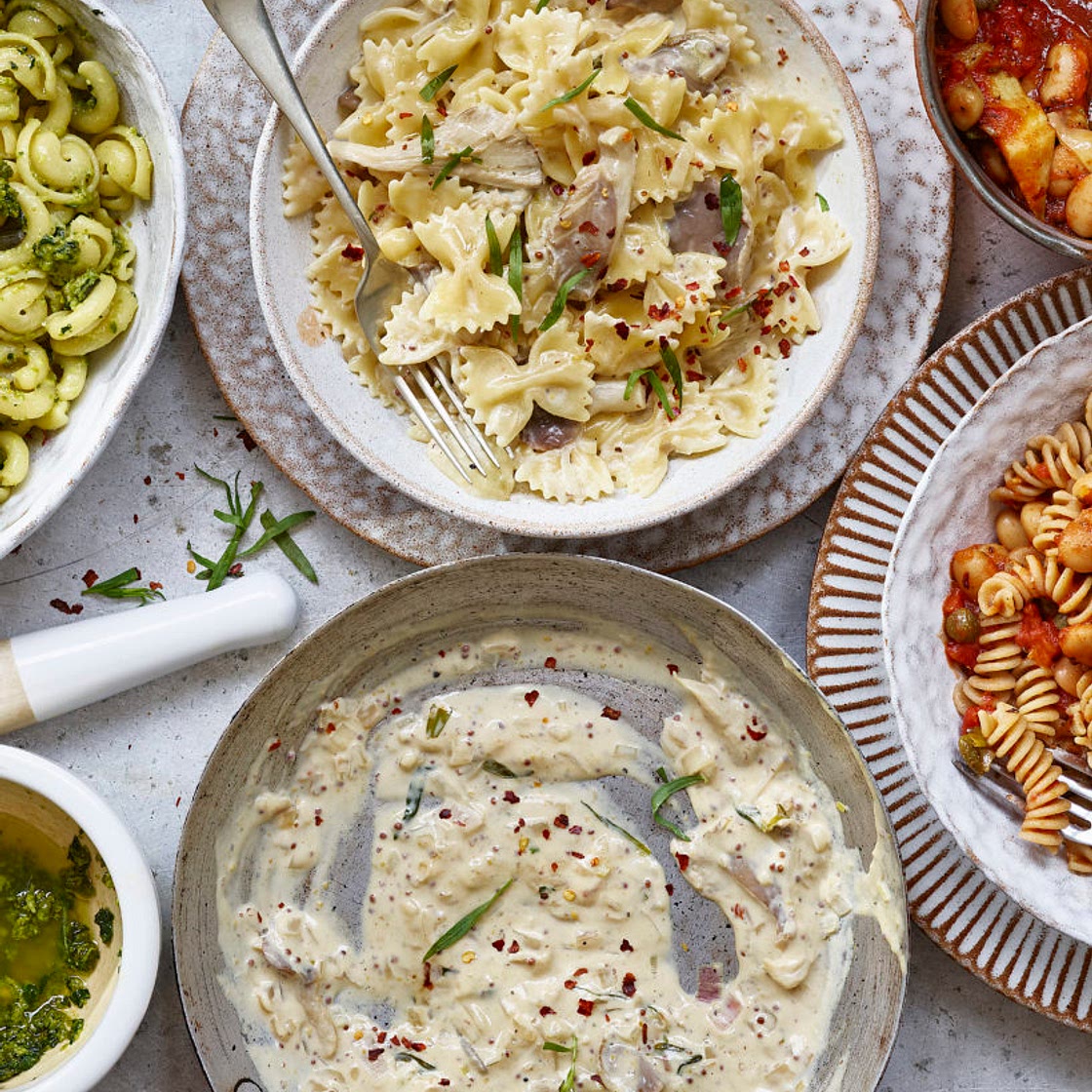 Creamy Mushroom & Vegan Chicken 5 Min Pasta Sauce - Avant-Garde Vegan