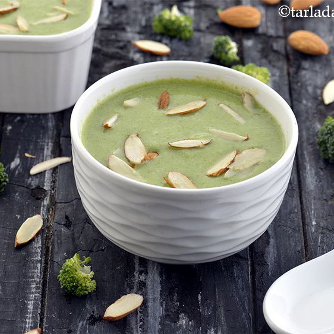 broccoli almond soup recipe | protein rich soup | healthy almond broccoli soup |