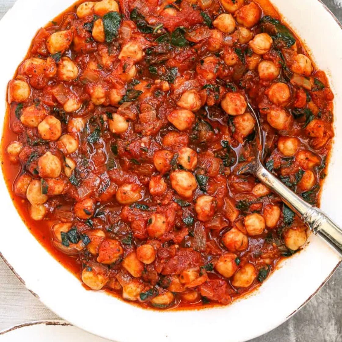 Stewed Chickpeas with Greens 