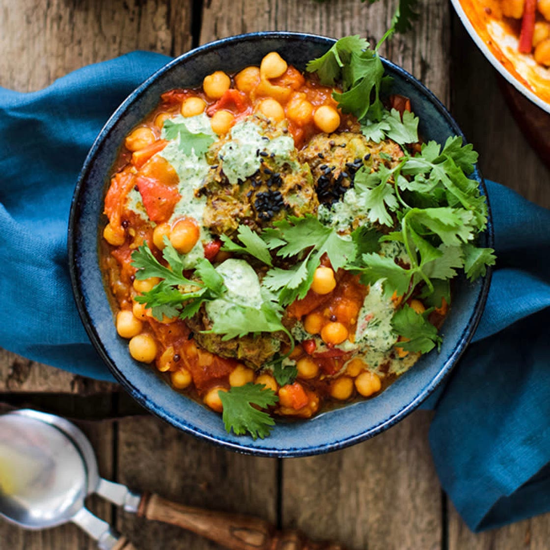 Chickpeas with Potatoes and Tomatoes 