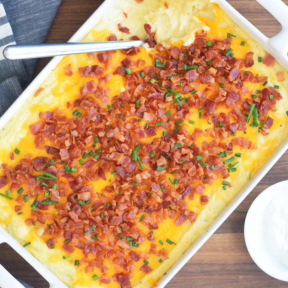 Loaded Mashed Potatoes Are Filled With Cheesy, Bacon-y Goodness