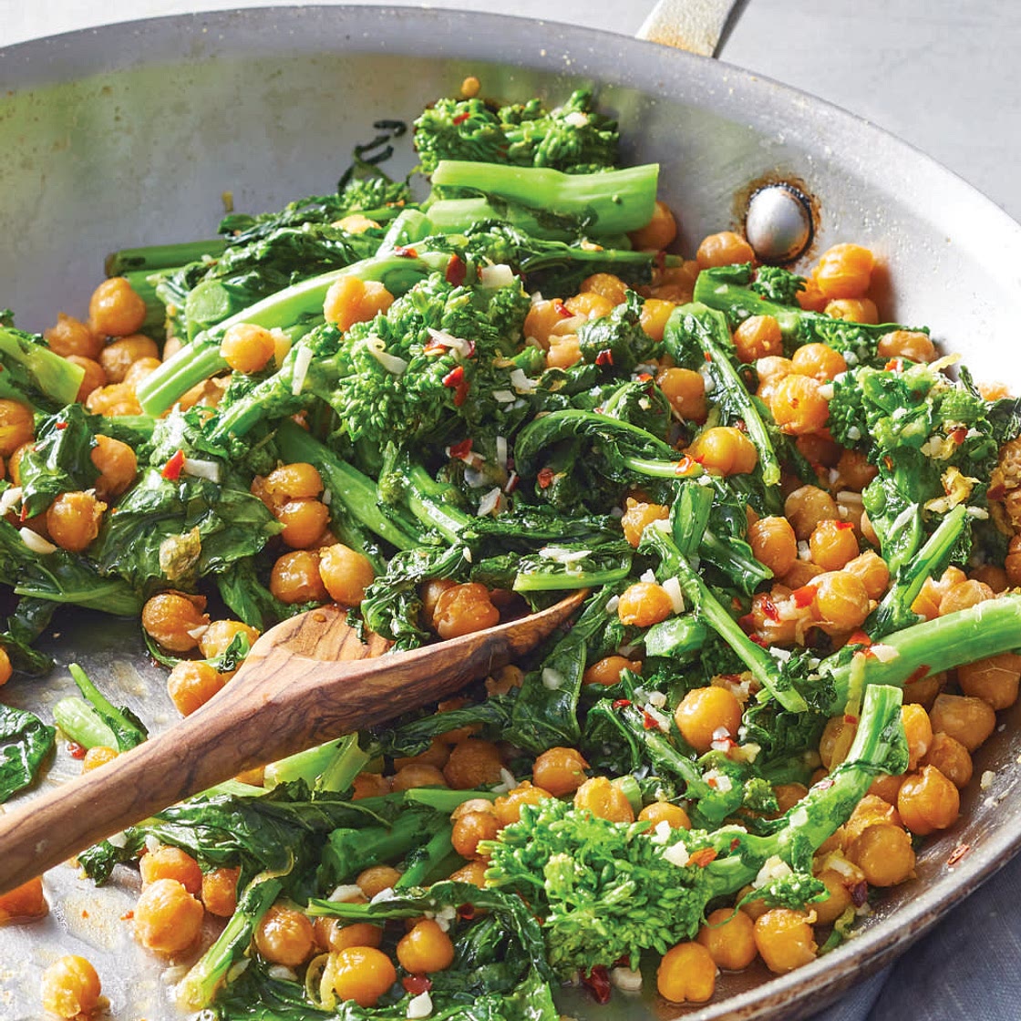 Spicy Broccoli Rabe and Chickpea Skillet
