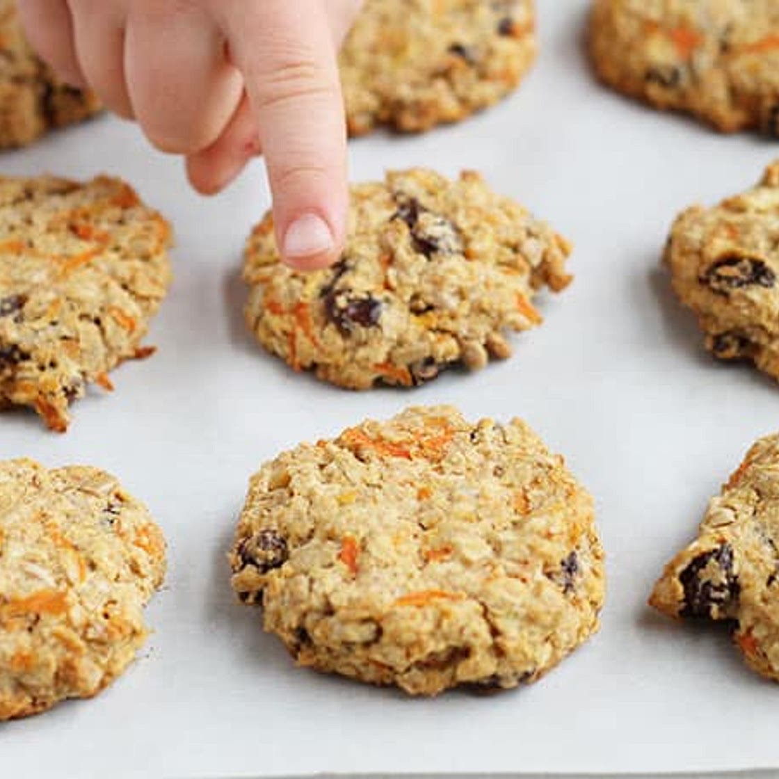 Healthy Oatmeal Cookies with Apples and Carrots